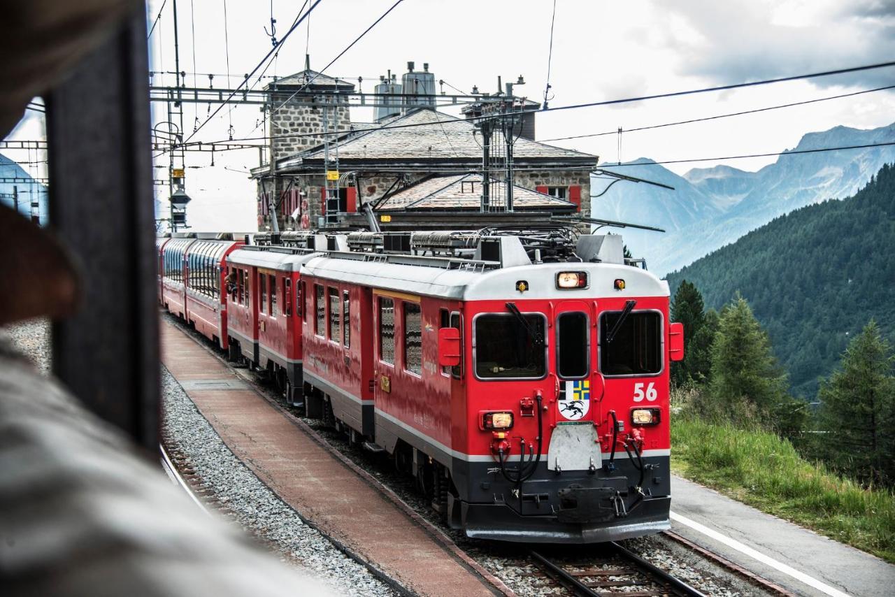 Hotel Bed & Rooms , Corte Rossa -1 Min Walk To Bernina Express Тирано Экстерьер фото