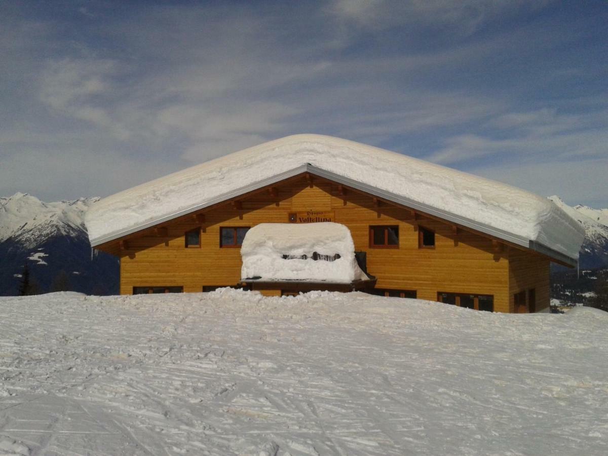 Hotel Bed & Rooms , Corte Rossa -1 Min Walk To Bernina Express Тирано Экстерьер фото